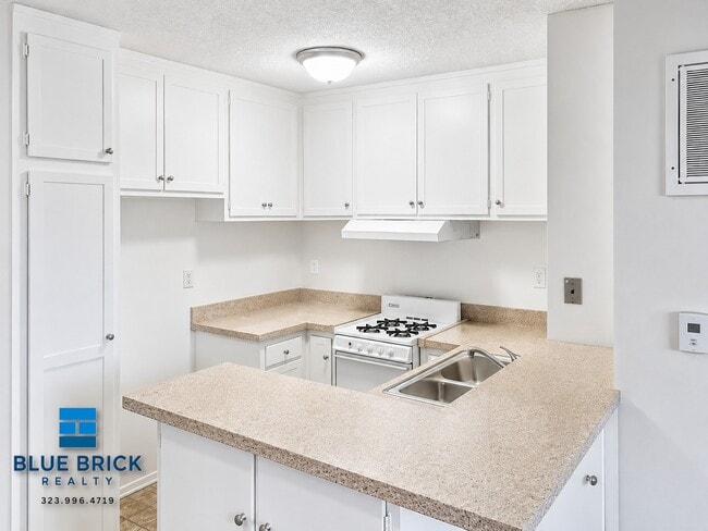 Photo - 6226 Craner Ave Unit 14