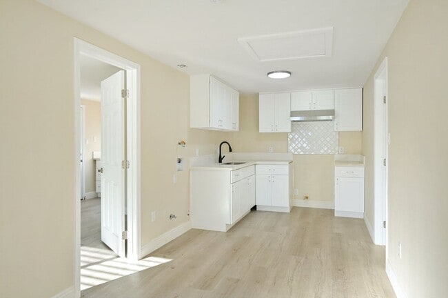 Photo - ? 1-Bedroom Gem in Claremont – Utilities I...