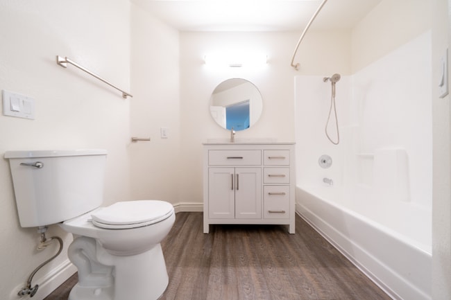 Photo - 631 Blackshaw Ln