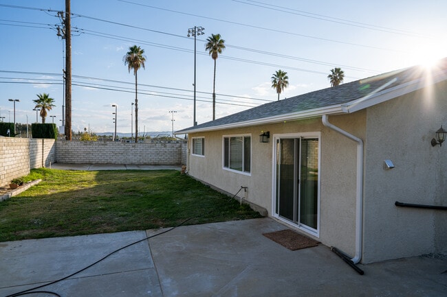 backyard - 1602 Heron Ct