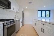 Photo - 2678 Newell St