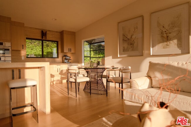 Photo - 7802 Torreyson Dr