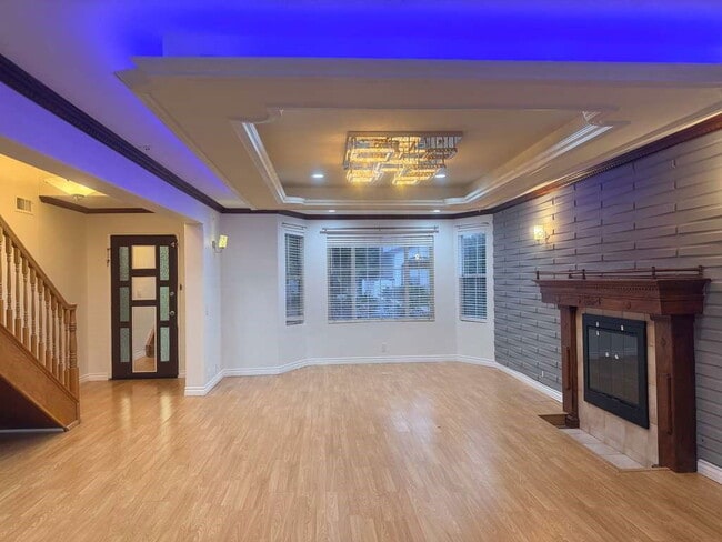 Photo - 19608 Runnymede St