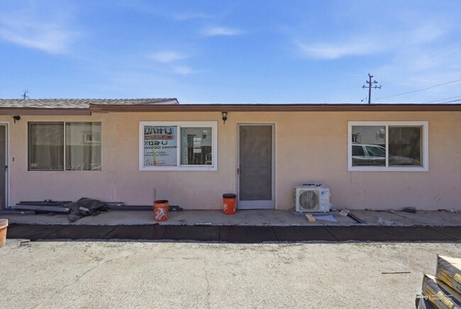 Photo - 530 2nd Pl Unit B