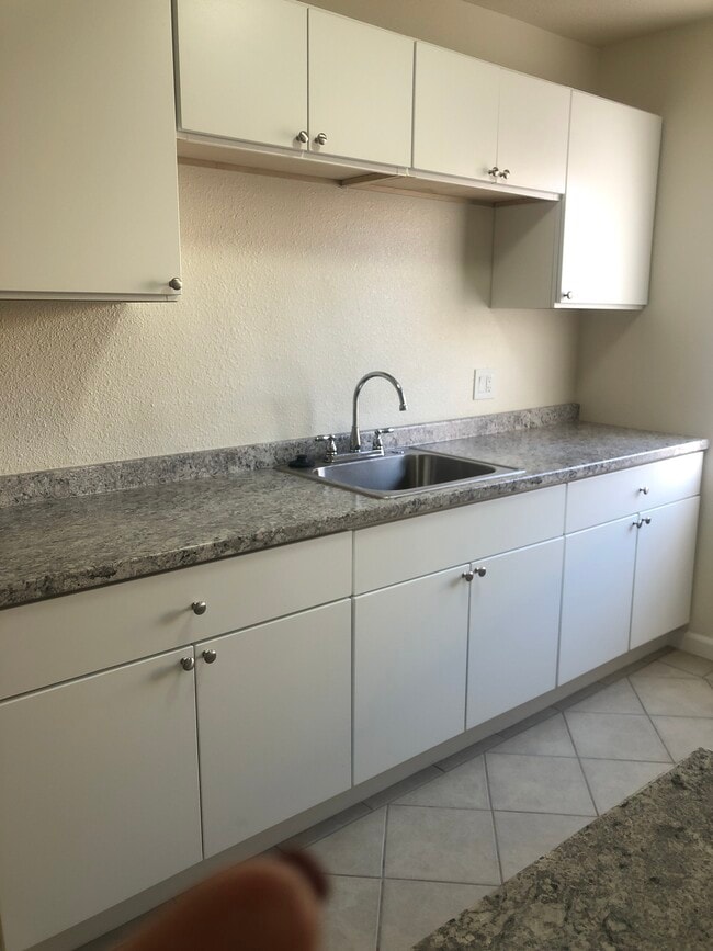 Building Photo - 514 Gramercy S Pl Unit 02