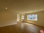 Photo - 517 S Kenmore Ave Apartment Unit 1