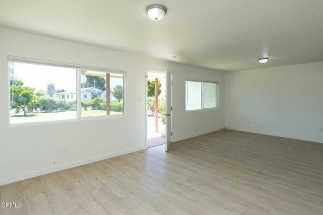 Photo - 239 E Collins St