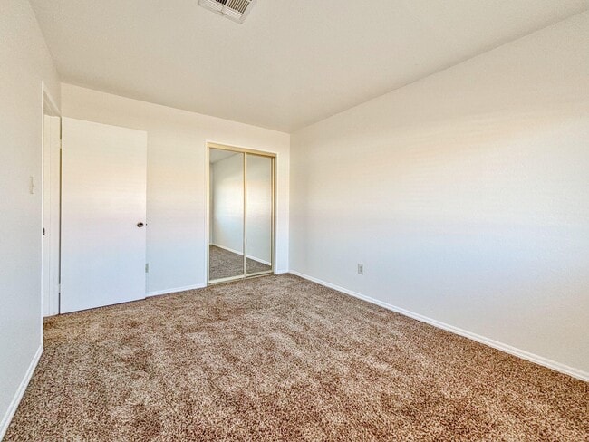 Photo - 40215 Harris Ln