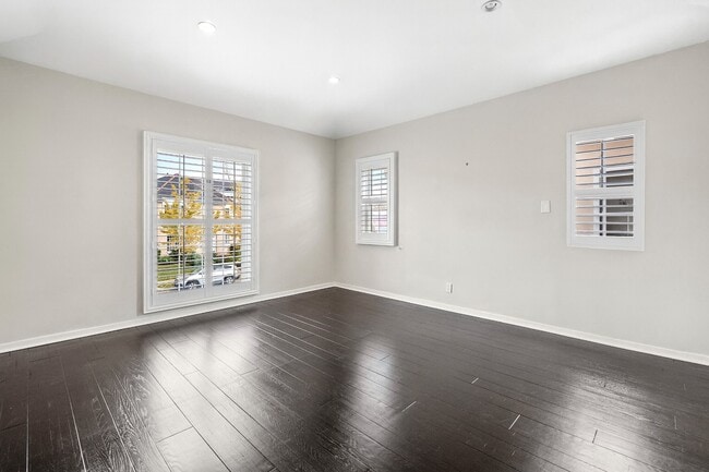 Dining room - 7930 W 4th St Unit 7930