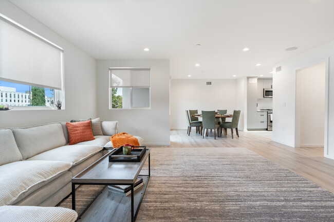 Photo - 1035 N Serrano Ave