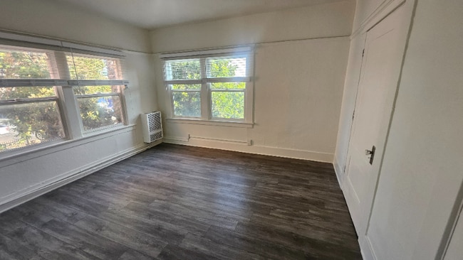 Photo - 1330 W 11th St Apartment Unit 12