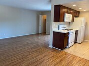 Photo - 411 W Riverside Dr Unit 411 #204