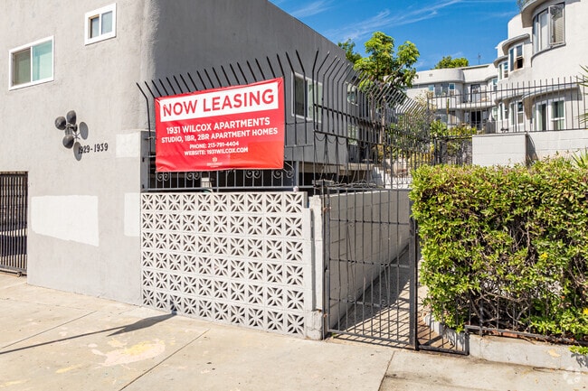 Entrance - 1931 Wilcox