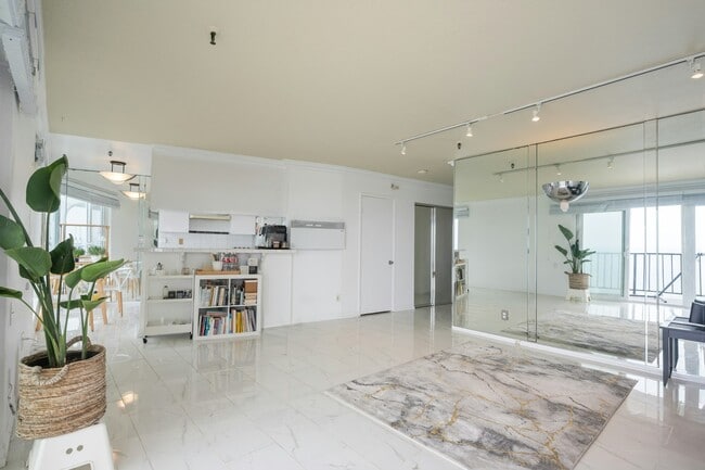 Photo - 565 Esplanade Unit 108