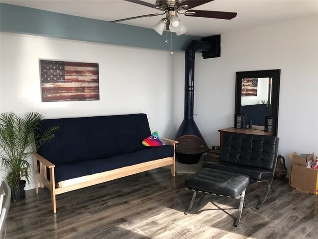 Photo - 3600 The Strand Unit A