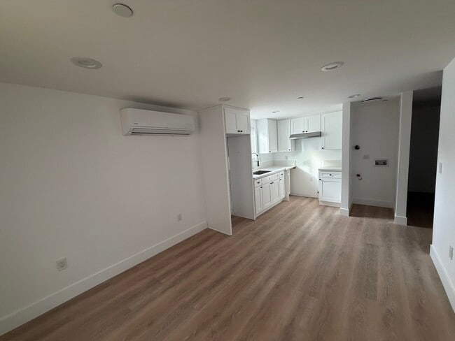 Photo - 212 S Orange Ave