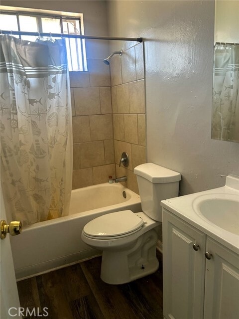 Photo - 687 W 17th St