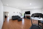 Photo - 11493 Lev Ave