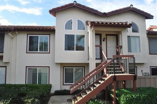 One Bedroom with a Bonus Loft in UTC area!! - One Bedroom with a Bonus Loft in UTC area!!