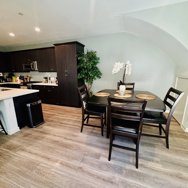 Photo - Ready to share an elegant lifestyle? Consider a room for rent! Unit 1