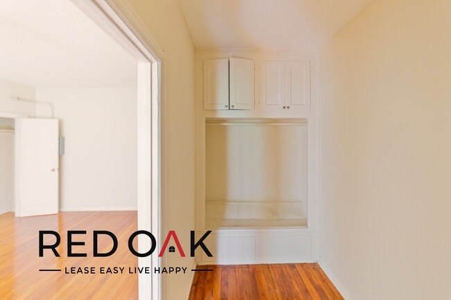 Photo - 835 S Oxford Ave Unit 211