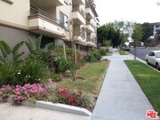 Photo - 962 S Gramercy Dr Unit 207