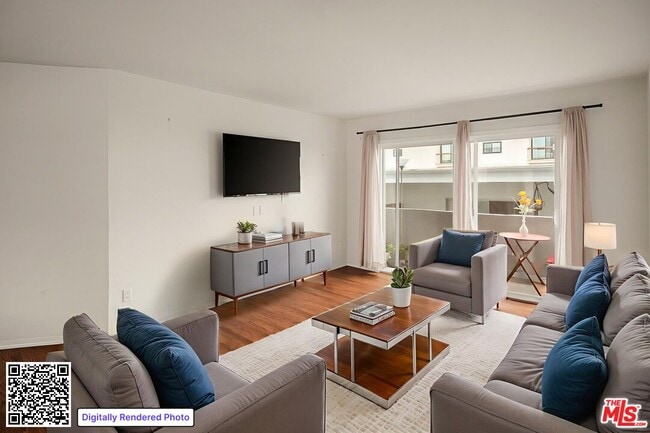 Building Photo - 834 6th St Unit 202