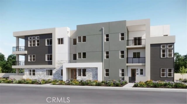 Building Photo - 445 Sora