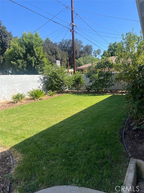 Photo - 3035 Bautista St