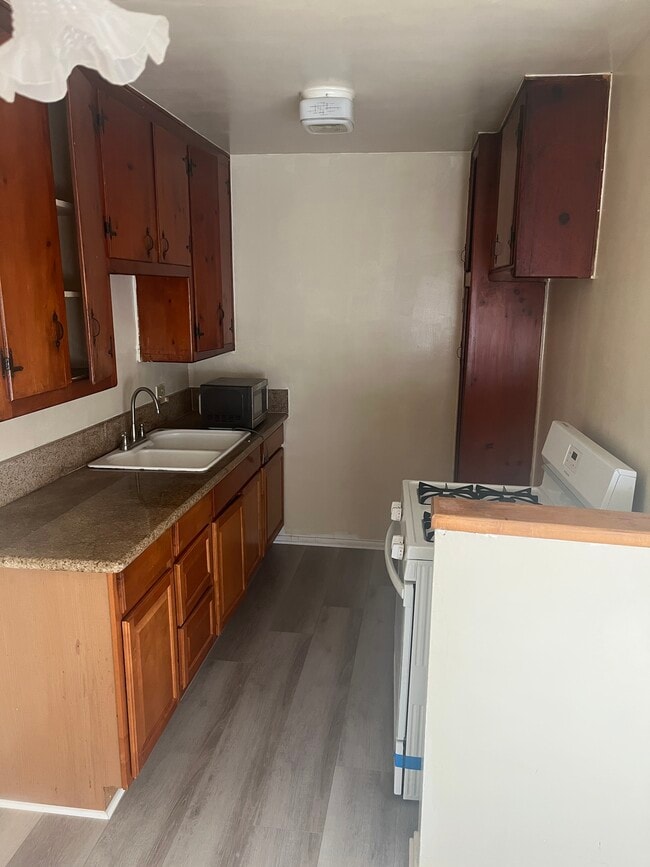 Photo - 3813 Prospect Ave