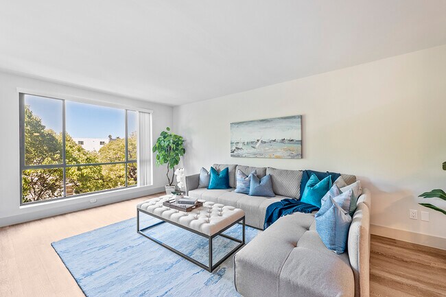 Photo - 821 3rd St Unit 207