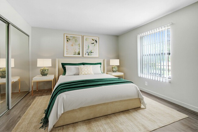 Photo - La Scala Apartments