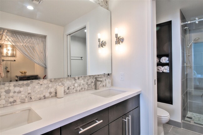 Photo - East Village 13th floor condo with panoramic views