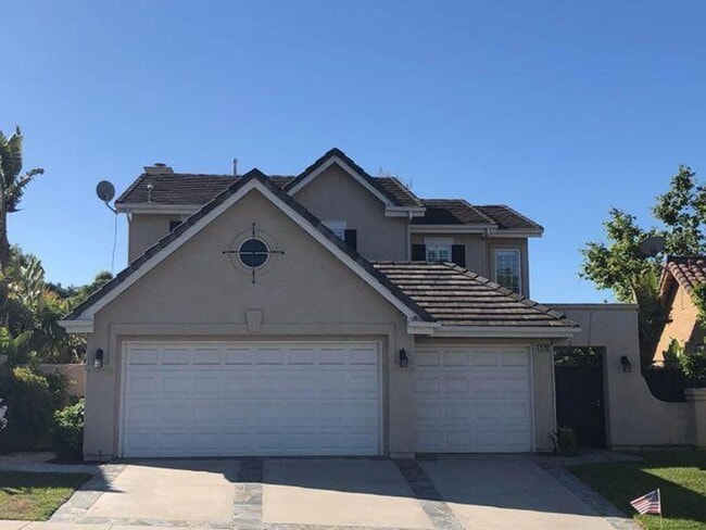 Building Photo - Thousand Oaks Meadow Wood Home. Wood Flooring (No Carpet). Near Lang Ranch Elementary
