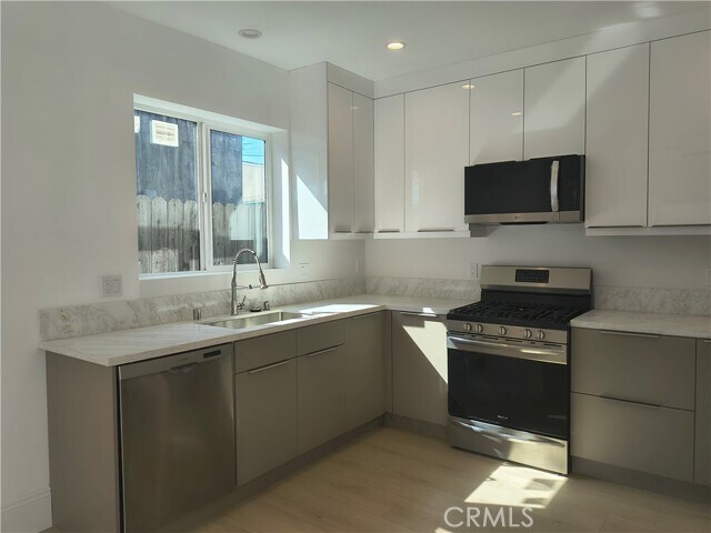 Photo - 4151 W 172nd St