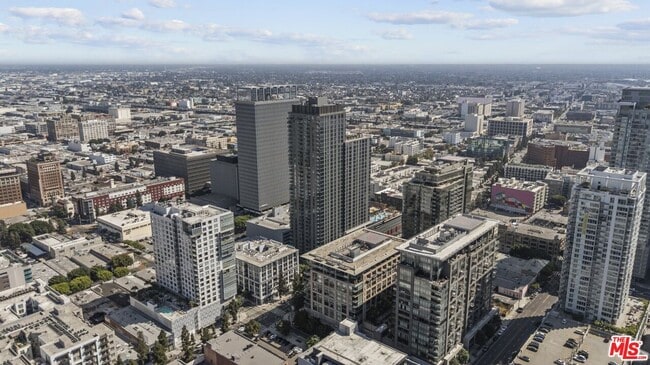 Photo - 1111 S Grand Ave Unit 1019