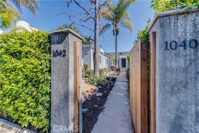Photo - 1040 Havenhurst Dr Townhome