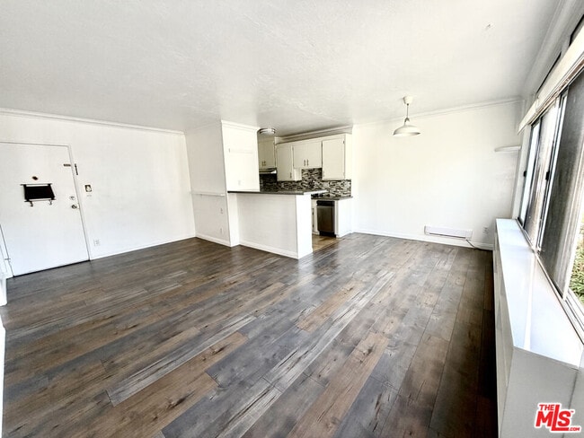 Photo - 250 Linden Ave Unit 201