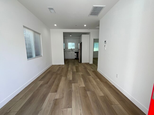 Photo - 5952 1/2 Balcom Ave