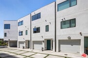 Photo - 1411 Roca Ln