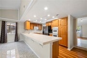 Photo - 1860 Olivewood St