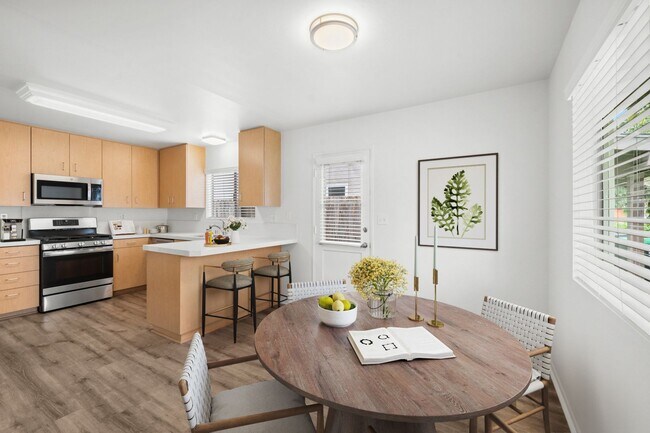 Photo - 375 Woodland Pl Unit A