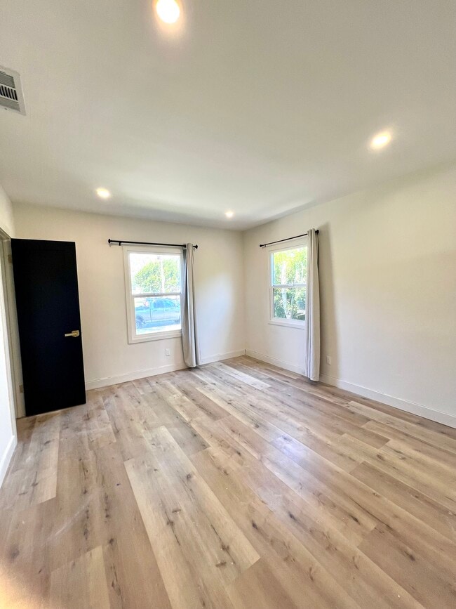 Photo - 1656 S Crescent Heights Blvd
