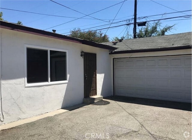 Building Photo - 926 N Electric Ave Rental