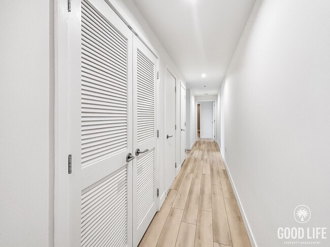 Photo - Stunning 2BD/2BA Condo in Downtown W/ W/D,... Unit 601