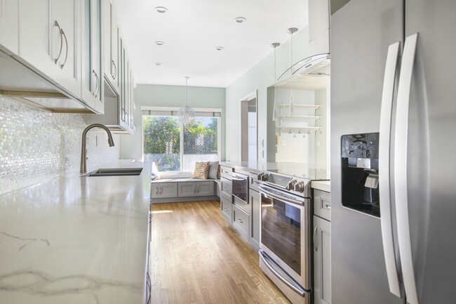 Photo - 1020 19th St Unit 5