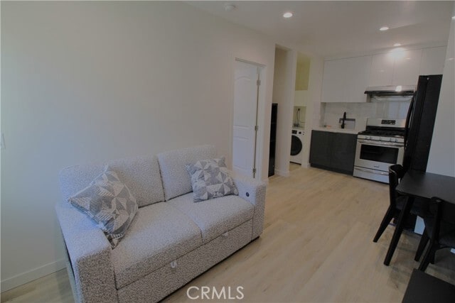 Photo - 17546 Martha St