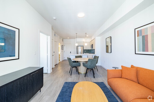 1BR, 1BA - 683SF Living Room - Kara