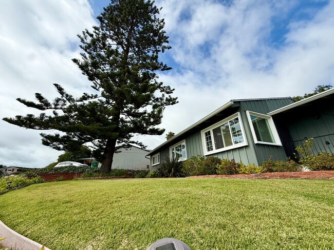 Photo - Beautiful 3BR/3BA Point Loma Home with Vaulted Ceilings & Central AC