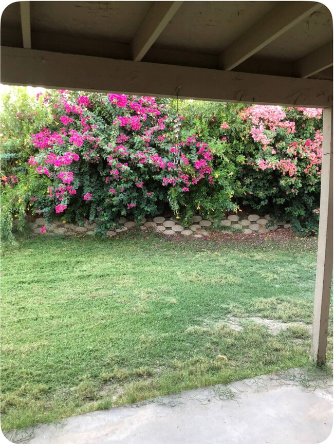 Photo - 41931 Brownstown Dr